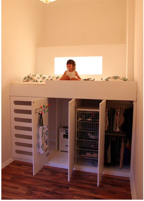 16 Loft Beds to Make Your Small Space Feel Bigger Cama Closet, Boy's Bedroom, Bunk Bed, Tiny Homes, Apartment Therapy, Kid Beds, New Room, Small Bedroom, Girls Bedroom