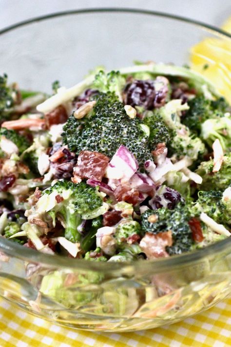 Broccoli Crunch Salad Broccoli Crunch Salad Recipes, Broccoli Ideas, Tangy Salad Dressing, Broccoli Crunch Salad, Broccoli Bacon Salad, Yum Salad, Fridge Ideas, Broccoli Dishes, Crunch Salad