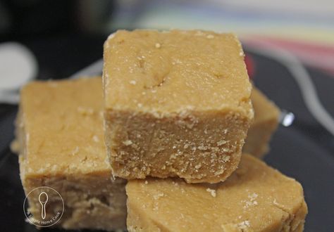 Easy Penuche Fudge Recipe, Penuche Fudge Old Fashioned, Penuche Fudge Recipe, Marshmallow Fluff Fudge, Penuche Fudge, Brown Sugar Fudge, Best Fudge Recipe, Old Fashioned Fudge, Walnut Fudge