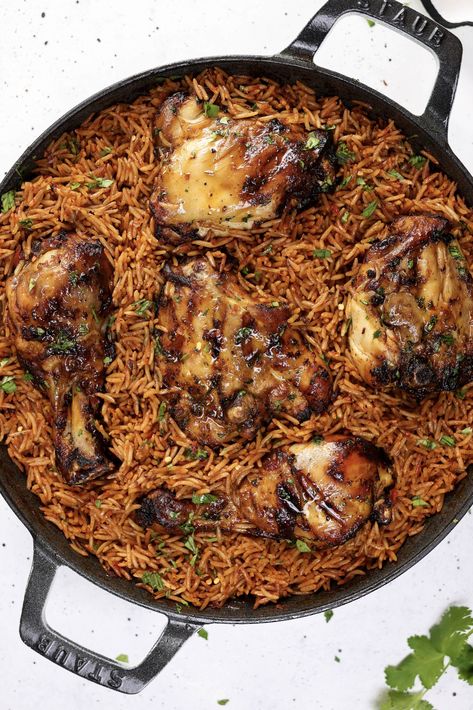 Peri Peri Jollof Rice and Chicken Jollof Rice And Goat Meat, Jollof Rice Ghanaian, African Chicken Recipes, Jollof Rice And Chicken, Food Babe Recipes, All Nigerian Recipes, Low Fat High Protein, African Recipes Nigerian Food, Peri Chicken