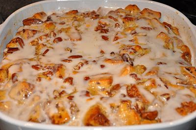 Cinnamon Roll Casserole - because Christmas morning breakfast is all about decadence. Cinnamon Roll French Toast Bake, Breakfast Cinnamon, Casserole Bake, Cinnamon Roll French, Amish Bread, Cinnamon Roll French Toast, Cinnamon Roll Casserole, Amish Recipes, French Toast Bake