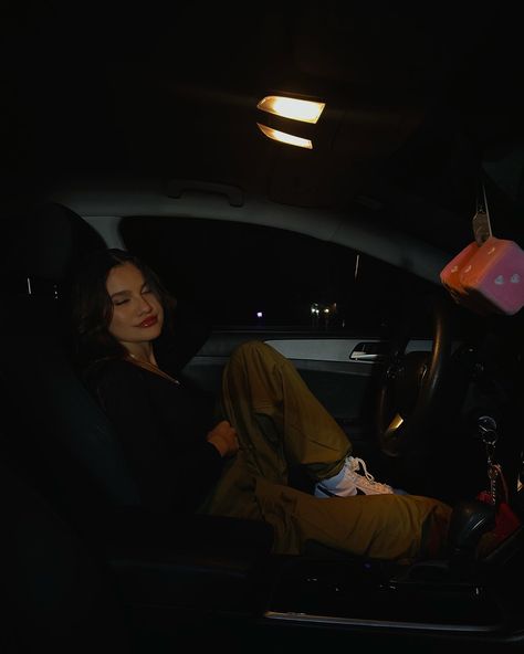 Pics Inside Car At Night, Pictures In Car Aesthetic, Picture Idea In Car, How To Take Pictures With Your Car, Car Photoshoot Aesthetic Night, Nightime Car Photoshoot, Car Inspo Pics Night, Insta Car Pics Night, Insta Gram Photo Ideas