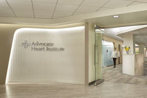 Hospital Entrance Design Interiors, Hospital Wall Design, Health Clinic Design, Healthcare Interior Design, Dental Office Design Interiors, Medical Office Design, Lobby Interior Design, Interior Design Portfolios, Hospital Interior