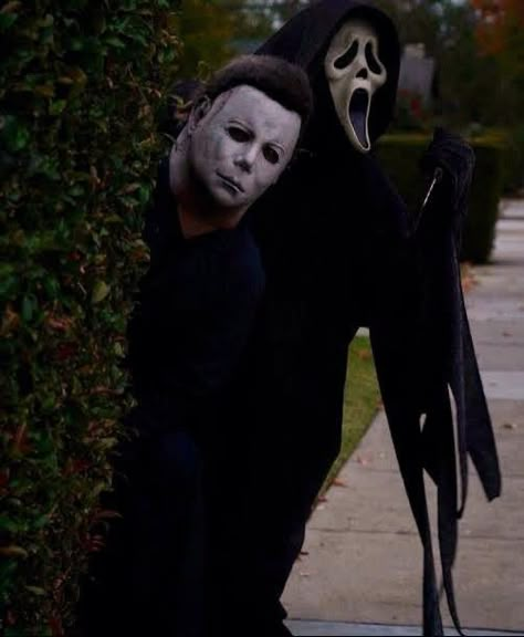 Ghostface Jason Michael, Funny Horror Aesthetic, Ghostface Funny Pfp, Ghost Face And Michael Myers Matching Pfp, Ghost Face And Jason, Michael Myers And Ghost Face, Jason And Ghostface, Ghost Face And Michael Myers, Jason Pfp