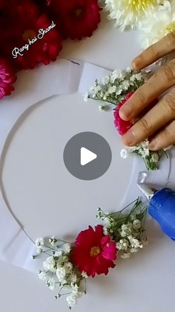 How To Make Flower Jewellery, Flowers Jewellery Design, Flower Jwellary, Real Flower Garland, Real Flower Decoration, How To Make Flower Garland, Diy Flower Jewelry, Diy Baby Shower Gifts Homemade, Flowers Jewellery