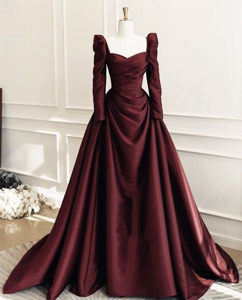 Rich People Clothes, 18th Birthday Gown, Princess Style Dress, Burgundy Prom, Christmas Dresses, Gowns Dresses Elegant, Fancy Dresses Long, Modest Dresses Casual, Burgundy Prom Dress