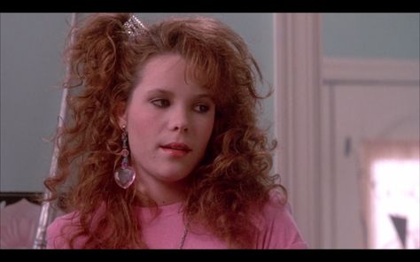 L〰Robyn Lively as Louise Miller in Teen Witch (1989) Teen Witch Movie, Robyn Lively, Halloween Town Disney, Happy Spooky Season, Ghostbusters 1984, Teen Witch, 80s Girl, John Miller, Creepy Houses