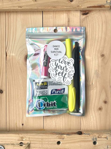 Dance Survival Kit Diy Gift Ideas, Dance Team Gifts Dancers Goody Bags, Dance Survival Kit, Dance Recital Gift Ideas, Survival Kit Diy, Survival Kit Items, Mom Survival Kit, Hangover Survival Kit, Spearmint Gum