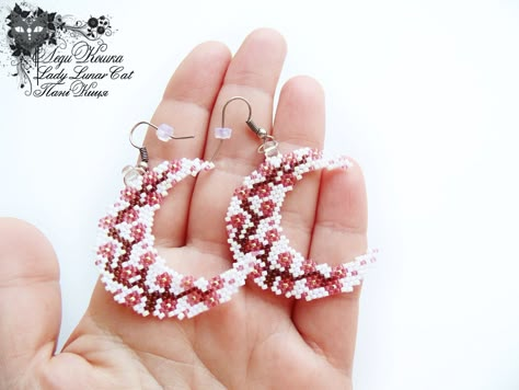 Crescent Jewelry, Seed Bead Bracelet Patterns, Beaded Earrings Native, Earrings Moon, Beaded Necklace Patterns, Diy Bijoux, Beading Jewelery, Brick Stitch Earrings, Necklace Patterns