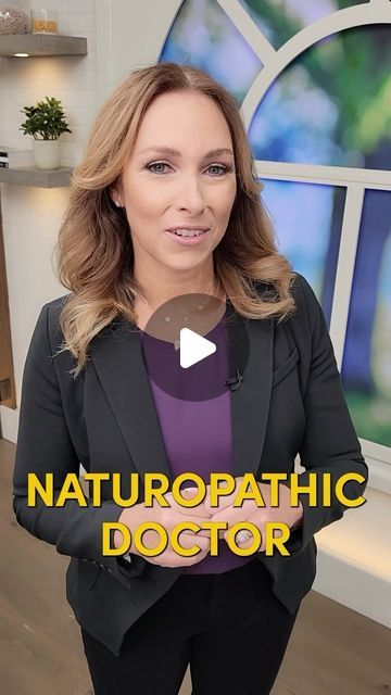 Dr. Janine Bowring, ND on Instagram: "6 Things I Do EVERY DAY as a ND  Dr. Janine shares six things she does every day as a naturopathic doctor.  She ends her shower with a 30-second cold shower every day to support her mitochondrial health.  She eats a big breakfast, high in protein every day except one day per week when she does hot yoga.  Dr. Janine makes sure she gets early morning sunlight exposure every morning.  She drinks a lot of fluids every day, a minimum of two liters, to stay hydrated.  She wears blue-light-blocking glasses when inside and on devices.  Lastly, Dr. Janine practices grounding every day.  Follow for more natural health tips🌿.  #holistic #holistichealth #drjanine" Breakfast High In Protein, Food Product Development, Mitochondrial Health, Morning Sunlight, Big Breakfast, Naturopathic Doctor, Cold Shower, Natural Health Tips, Fitness Instructor