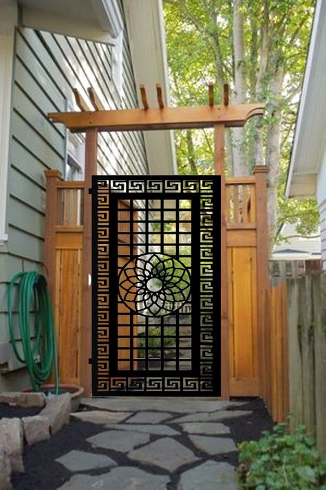 Backyard Privacy Screen, Metal Garden Gates, Garden Driveway, Marine Paint, Wood Fence Design, Garden Fence Art, Fence Toppers, Metal Gate, Wood Gate