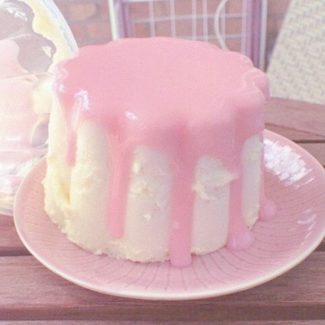 Theme Pics, Hello Kitty Room Decor, Cute Core, I Want Food, Chiaki Nanami, Soft Pink Theme, Kawaii Cooking, Think Food, Candy Girl