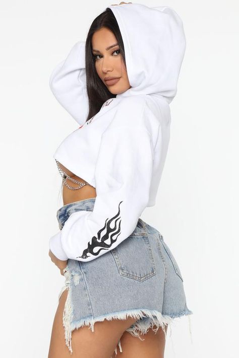 White Cropped Sweatshirt, Hip Hop Dance Outfits, Kylie Jenner Outfits, Janet Guzman, Comfy Outfit, Cute Lazy Outfits, Hoodie White, Jenner Outfits, Lazy Outfits