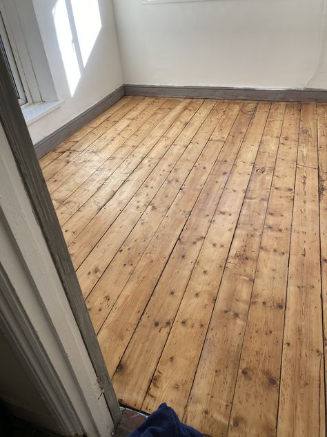 Stripped Floorboards, Sanded Floorboards, Living Room Victorian, Wooden Floors Living Room, Wooden Plank Flooring, White Floorboards, Baseboard Styles, Old Wood Floors, Farmhouse Flooring