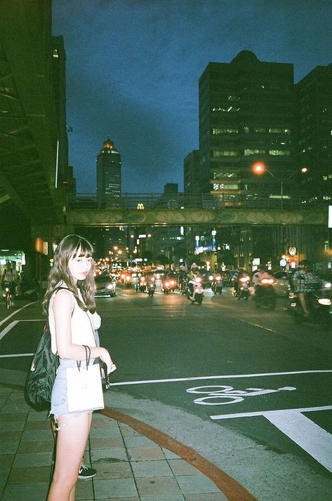 Korea Film Photography, Japanese Film Camera Aesthetic, Japanese Photography Aesthetic, Japan Nostalgia, Japan 80's Aesthetic, Film Camera Photography, The Comeback, Japanese Photography, Street Portrait