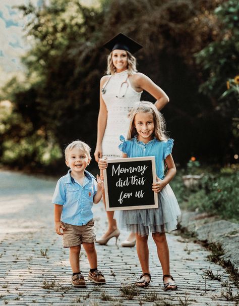 Nurse Graduation Pictures With Family, Nursing School Graduation Pictures With Family, Nursing School Photoshoot Photo Ideas, Graduation Photoshoot Ideas Nursing, Graduation Pics With Kids, Single Mom Graduation Pictures, Graduation Photoshoot With Kids, Nurse Graduation Pictures With Kids, Nursing Grad Pictures Photo Ideas