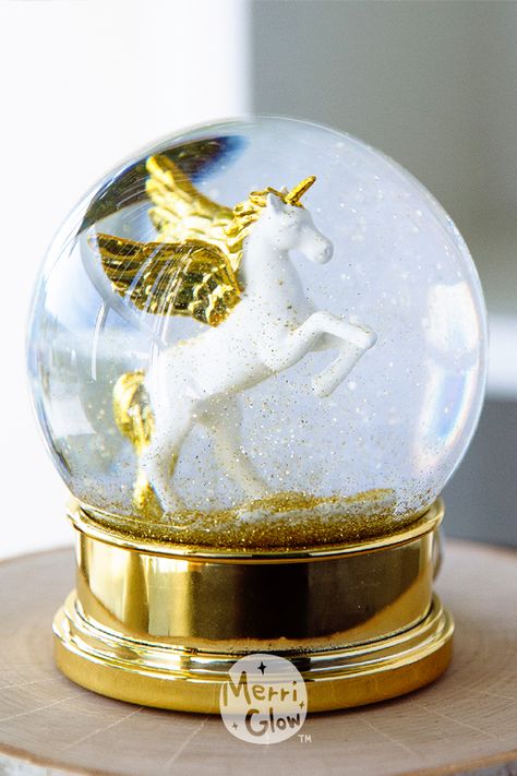 Unicorn Snow Globe, Unicorn Things, Globe Decoration, Globe Gift, Fun Questions, Star Dust, Water Globes, Crystal Balls, Music Boxes