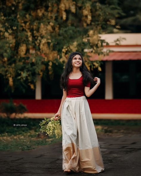 Long Skirt Photoshoot Poses, Kerala Pattupavada For Women, Pattu Pavada Women, Onam Skirt And Top Designs, Pattupavada For Women, Kerala Style Skirt And Top, Traditional Skirt And Top, Long Skirt Top Designs, Pattu Pavada