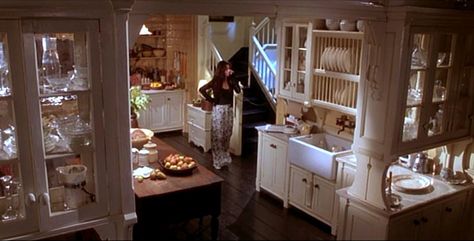 https://hookedonhouses.net/2017/10/13/practical-magic-victorian-house/ Practical Magic Movie, Practical Magic House, Magical House, Magic House, Cottage Shabby Chic, Amazing Kitchen, Practical Magic, Victorian Homes, A Kitchen