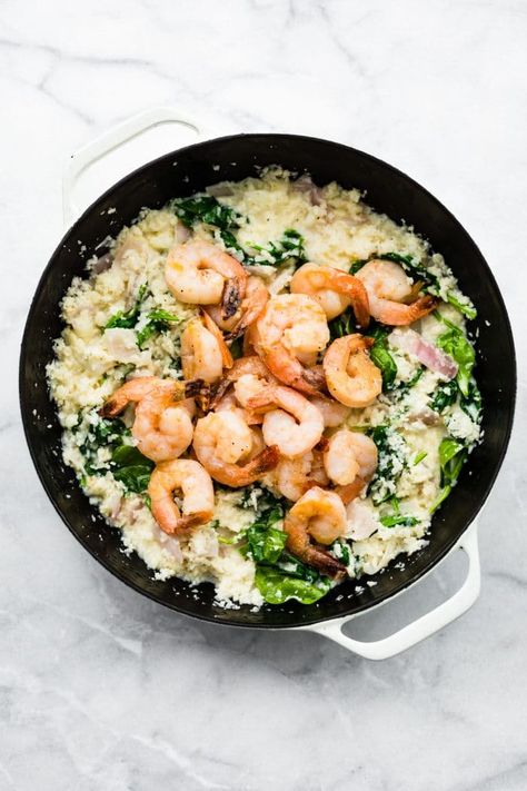 Cauliflower risotto shrimp skillet is an easy nightshade free, low carb dinner. Make this skillet recipe in one pan in only 20 minutes! #lowcarbshrimprecipe #cauliflowerrisotto #shrimpskilletrecipe #onepanmeals Cauliflower Risotto Recipes, Cauliflower Rice Risotto, Low Carb Shrimp Recipes, Nightshade Free Recipes, Shrimp And Quinoa, Shrimp Risotto, Skillet Shrimp, Wls Recipes, Cauliflower Risotto