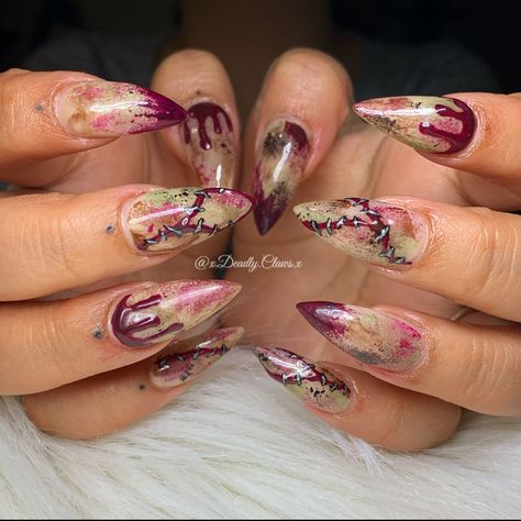 Halloween Nails Zombie, Zombie Nails Acrylic, Zombie Nails Halloween, Zombie Nail Art, Zombie Nails, Halloween Nail Ideas, 2022 Nails, Cartoon Nails, Holloween Nails