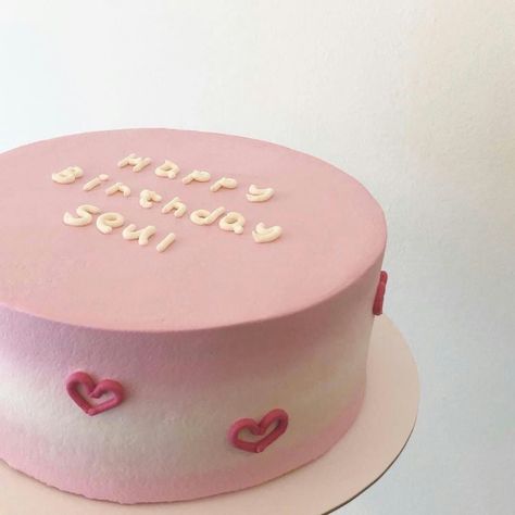 Pastel Cakes, Korean Cake, Pink Birthday Cakes, Mini Cakes Birthday, Simple Birthday Cake, Pretty Birthday Cakes, Painted Cakes, Cute Birthday Cakes, Colorful Cakes