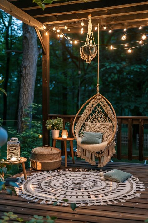 13 Boho Porch Decor Ideas to Beautify Your Outdoor Space - DreamyHomeStyle Boho Porch Decorating, Boho Porch Ideas, Boho Front Porch Ideas, Outdoor Boho Patio, Boho Back Porch, Boho Porch Decor Outdoor, Screen Porch Decorating, Boho Porch Decor, Boho Front Porch