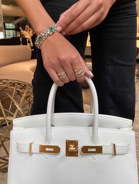 White Birkin Bag, Birkin Mom Aesthetic, White Birkin, Hermes Wishlist, Rich Aesthetics, Birkin Mom, Rich Mom, Oval Cut Diamond Rings, Hermes Birkin Handbags