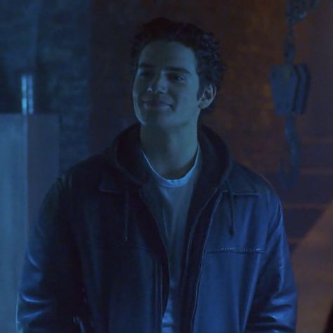 daily henry cavill on Twitter: "henry cavill as mike in hellraiser: hellworld (2005) https://t.co/PUn5ppHzsp" / Twitter Hellraiser Hellworld Mike, Henry Cavill 2005, Hellraiser Hellworld Henry Cavill, Henry Cavill Young Pictures, Mike Hellraiser, Henry Cavill 90s, Henry Cavill Hellraiser, Hellraiser Hellworld, Leng Celebs