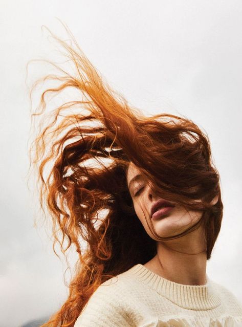 Woman With Hair Blowing In The Wind, Hair Laying Down, Windy Hair Drawing, Hair In Wind, Hair In Water, Windy Portrait, Wind In Hair, Hair Blowing In The Wind, Windy Hair