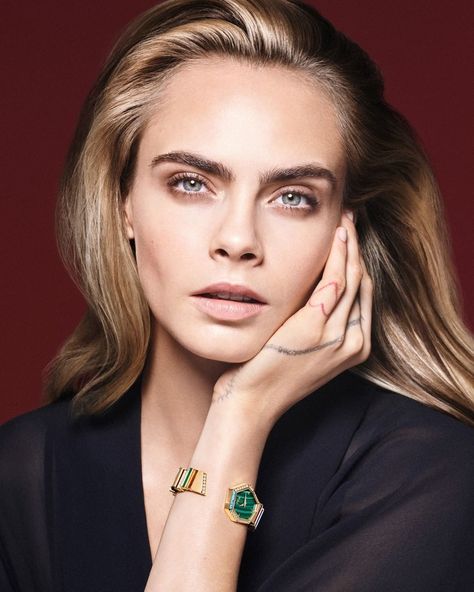 Cara Delevingne Dior Gem Dior Jewelry Campaign | Fashion Gone Rogue Dior Sketches, Cara Delevingne Photoshoot, Victoire De Castellane, Dior Watch, David Sims, Campaign Fashion, Dior Fashion, Dior Jewelry, Womens Watches Luxury