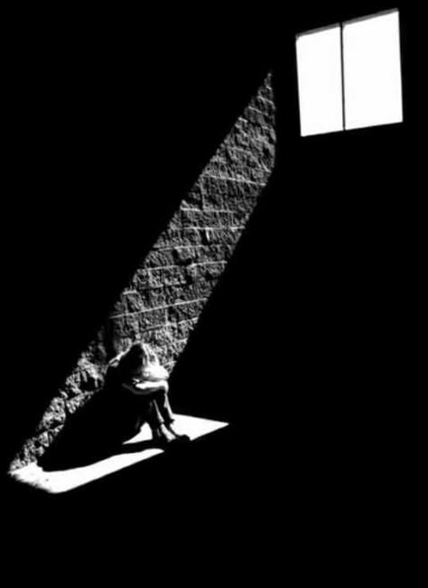 Light And Shadow Photography, Perspective Photography, Shadow Photography, Deep Art, Photo Blog, The Shot, Dark Photography, Black White Photos, Black And White Pictures