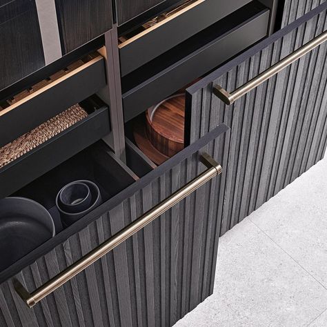 Arclinea on Instagram: “Moka Box System internal drawers and deep drawers with black front and sides. #Arclinea #ArclineaKitchens . . . #designdetail…” Arclinea Kitchen, Double Island, System Kitchen, Double Islands, Antonio Citterio, Island Kitchen, Kitchen Dinning, Island Design, Wood Ceilings