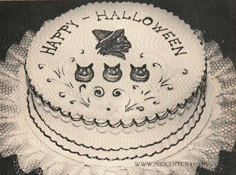 Happy Halloween Cake - From Mail Box News, Maid of Scandinavia, September, 1967 #Halloween #halloweenweek #midcenturymenu Vintage Halloween Food, Vintage Halloween Cake, Halloween Party Cake, Halloween Cottage, Vintage Haunted House, Retro Halloween Party, Halloween Jello, Garden Witch, Deadly Nightshade