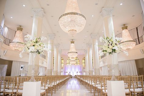 elegant and light wedding ceremony under vintage chandeliers at a wedding reception in Whitehall Ballroom.   Offering a balance of deep historical significance and contemporary glamour, Southern Exchange Ballrooms located at 200 Peachtree City Center is the premier luxury event venue located in the heart of Downtown Atlanta. Southern Exchange Ballroom Wedding, Glamorous Wedding Venue, White Ballroom, Wedding Backgrounds, Atlanta Wedding Venues, Corporate Events Decoration, Downtown Atlanta, Georgia Wedding Venues, Vintage Chandeliers