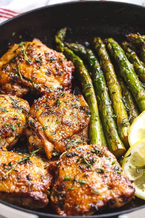 Buttery Garlic Herb Chicken With Asparagus - This nourishing chicken and asparagus skillet is an easy way to freshen your menu and pack on protein. Garlic Herb Butter Chicken, Chicken And Asparagus Skillet, Herb Butter Chicken, Chicken With Asparagus, Chicken And Asparagus, Garlic Herb Chicken, Garlic Herb Butter, Chicken Asparagus, Herb Chicken