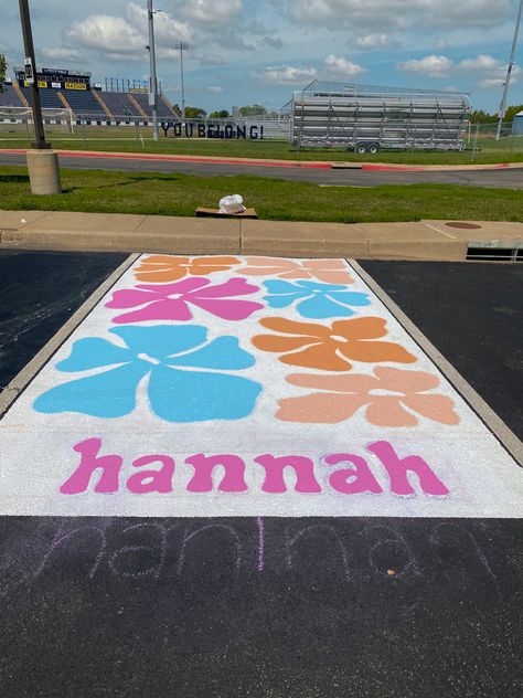 Fun Parking Spot Ideas, Ocean Senior Parking Spot, Senior Parking Space Ideas Pink, Simple Senior Parking Spots, Beachy Senior Parking Spot, Parking Spot Ideas High School, Senior Brick Painting Ideas, Senior Spot Ideas, Senior Parking Spaces Easy