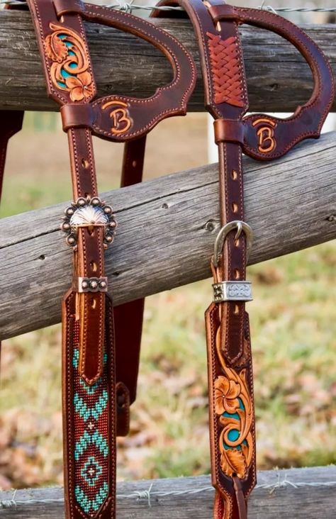 Western Horse Tack Turquoise, Horse Tack Western, Western Tack Sets, Barrel Racing Tack Sets, Barrel Racing Tack Rodeo, Bling Horse Tack, Leather Horse Tack, Headstalls For Horses, Barrel Racing Saddles