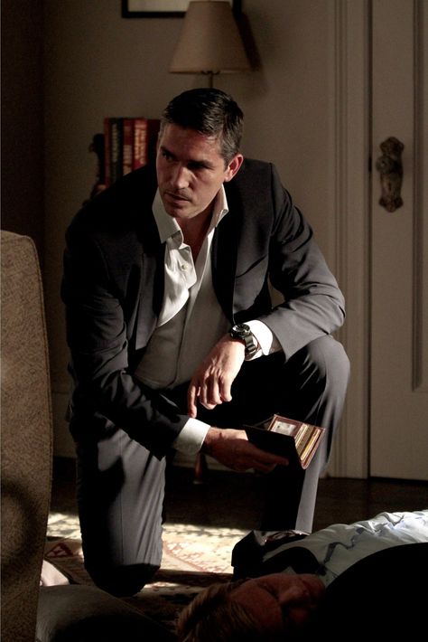 Person of Interest - Season 1 Episode Still Keith Urban Concert, James Caviezel, John Reese, Jim Caviezel, Classic Television, Tv Network, Person Of Interest, Character Study, Tv Characters