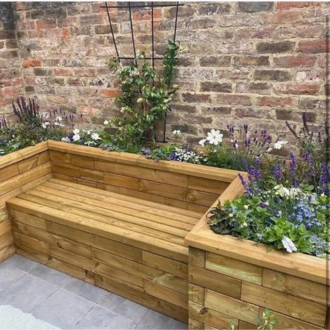 Brick Retaining Wall Garden Bed, Diy Bench With Planter Boxes, Raised Bed Bench, Retaining Wall Planter Ideas, Planter With Bench, Planter Seating, Planter Box Bench, Raised Beds Garden, Classic Backyard