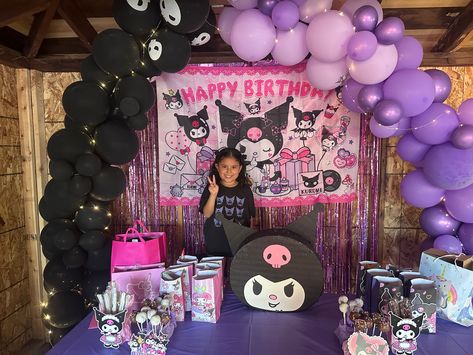 Kuromi Themed Party, Kuromi Birthday Party Ideas, Kuromi Party Ideas, Birthday Kuromi, Garage Party Decorations, Kuromi Birthday Party, Kuromi Birthday, Sanrio Birthday, Hello Kitty Birthday Theme