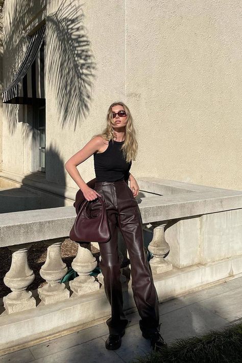 Brown Leather Pants Outfit, How To Style Leather Pants, Leather Trousers Outfit, Elsa Hosk Style, Leather Pants Style, Brown Leather Pants, Curated Outfit, Leather Pants Outfit, Leather Pants Women