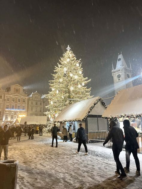 Prague During Christmas, Prague At Christmas, Prague Czech Republic Winter, Prague Christmas Aesthetic, Winter In Prague, Prague Aesthetic Winter, Prague Snow, Winter Europe Travel, Prague December