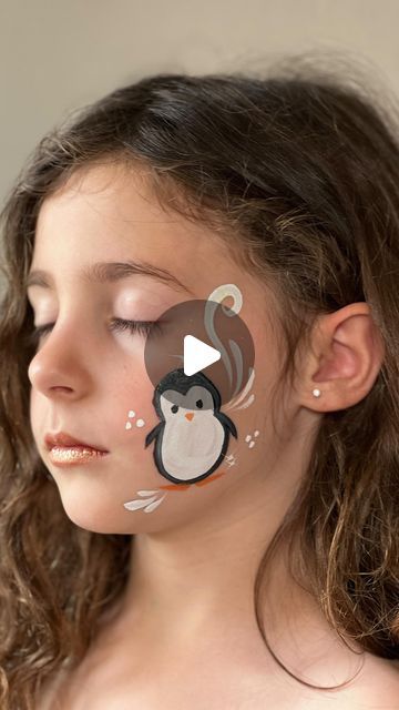 Very Easy Face Painting For Kids, Winter Face Paint Ideas, Face Paint Christmas Easy, Simple Christmas Face Painting For Kids, Simple Christmas Face Paint, Christmas Face Painting For Kids, Christmas Face Painting Easy, Winter Face Painting, Winter Facepainting