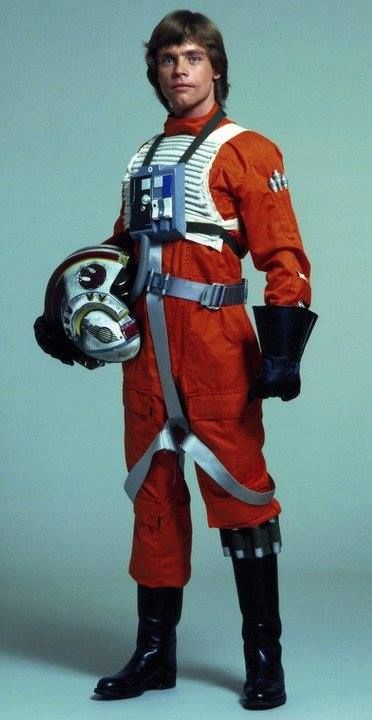 Luke in X-wing pilot uniform X Wing Pilot, Luke Skywalker X Wing, Luke Skywalker Pilot Costume, Star Wars Flight Suit, Star Wars X Wing Pilot, Luke Skywalker X Wing Pilot, Luke Skywalker Cosplay, Disfraz Star Wars, Pilot Costume