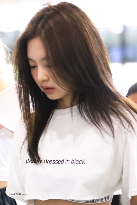 #BLACKPINK #Blackpink #blackpink #Jennie #jennie #Kim_Jennie #kim_jennie Jennie Kim Short Hair, Jennie Straight Hair, Jennie Kim Hair Color, Jennie Haircut, Jennie Short Hair, Jennie Medium Hair, Jennie Hairstyles, Jennie Hair, Hair Inspiration Medium