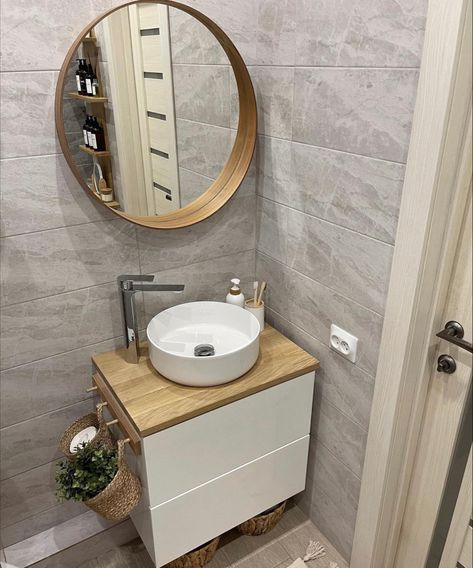 Desain Pantry Dapur, Desain Pantry, Washbasin Design, Art Deco Bathroom, Deco Bathroom, Washroom Design, Small Toilet, Bathroom Design Decor, Bathroom Inspiration Decor