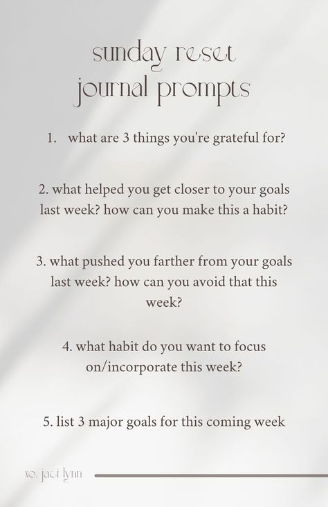 a sunday reset routine isn't complete without journaling! these prompts will help you reflect on your week and get ahead with your goals! Journal Prompts For The Week, Journal Weekly Prompts, Journaling For New Year, Mindful Journal Prompts, Weekend Journal Prompts, Productivity Journal Prompts, Journal Prompts For New Week, Wellness Journal Prompts, New Week Journal