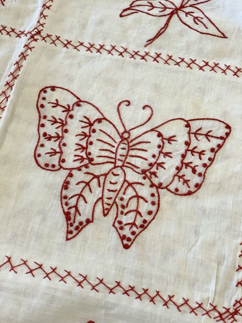 Bluework Embroidery, Redwork Quilt, Primitive Stitchery Patterns, Redwork Embroidery Patterns, Redwork Patterns, Blackwork Embroidery Patterns, Primitive Stitchery, Hand Embroidery Patterns Free, Primitive Quilts