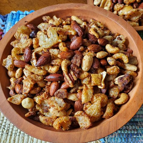 Faux Chex Party Mix | Keto | Low Carb Keto Snack Mix Ideas, Thm Appetizers, Chex Party Mix Recipe, Easy Snack Mix, Party Mix Recipe, Chex Party Mix, Thm Snacks, Easter Food Appetizers, Seasoned Butter